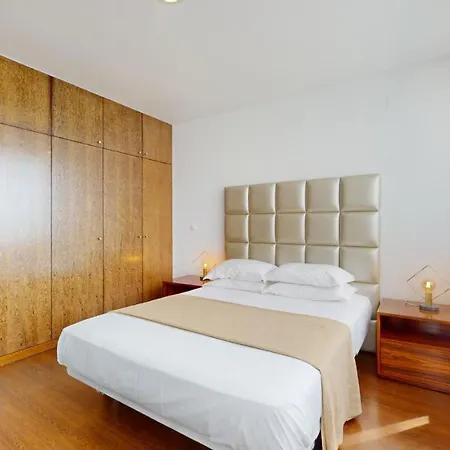 Azores Pico Salomao T4 - Super Spacious