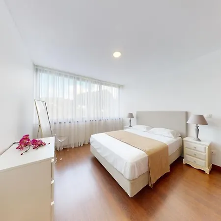 Apartamento Azores Pico Salomao T4 - Super Spacious Ponta Delgada
