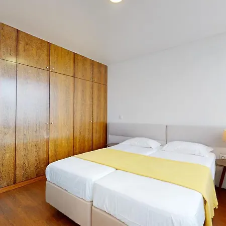 Azores Pico Salomao T4 - Super Spacious Appartement Ponta Delgada