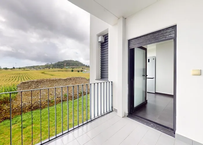 Apartment Azores Pico Salomao T4 - Super Spacious